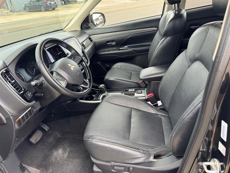 Mitsubishi Outlander SE 2WD 2019