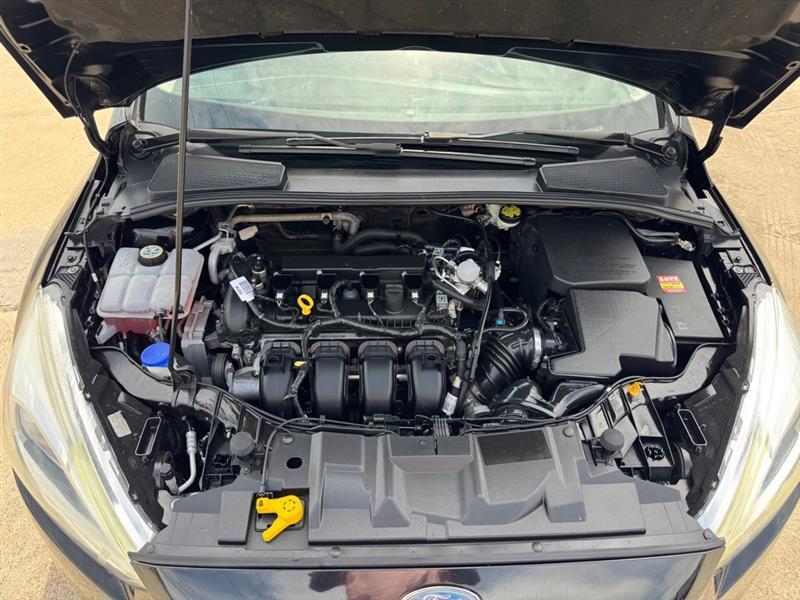 Ford Focus Titanium Hatch 2016