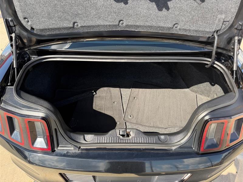 2014 Ford Mustang V6 - Photo 10