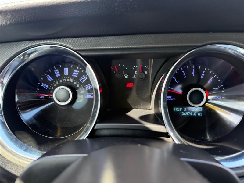 2014 Ford Mustang V6 - Photo 14