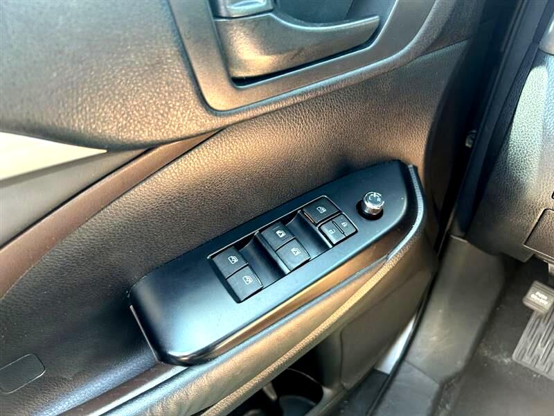 2014 Toyota Highlander LE photo 7