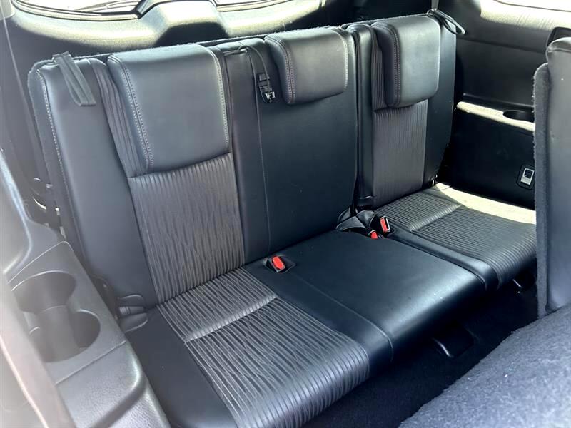 2014 Toyota Highlander LE photo 13