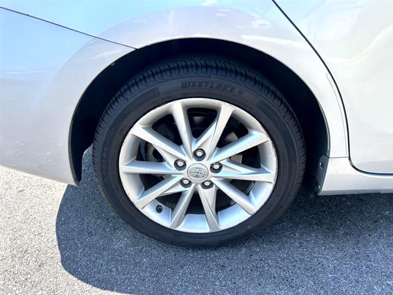 2014 Toyota Prius V Three photo 6