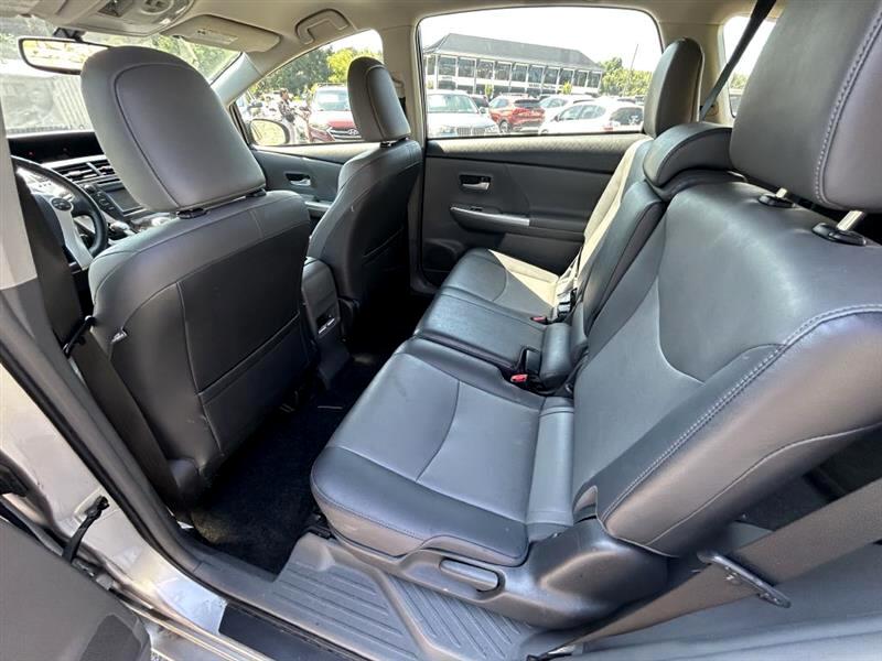 2014 Toyota Prius V Three photo 10