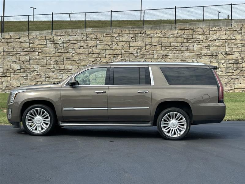2015 Cadillac Escalade ESV Platinum photo 2