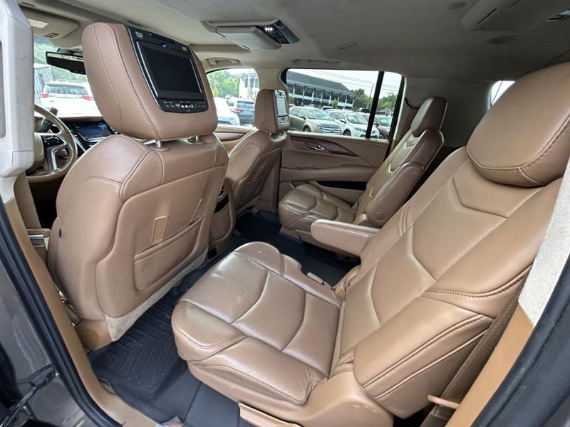 2015 Cadillac Escalade ESV Platinum photo 12
