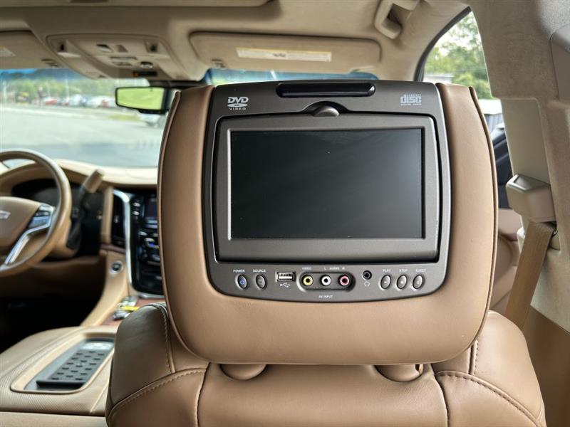 2015 Cadillac Escalade ESV Platinum photo 16