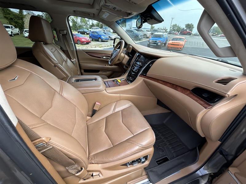 2015 Cadillac Escalade ESV Platinum photo 23