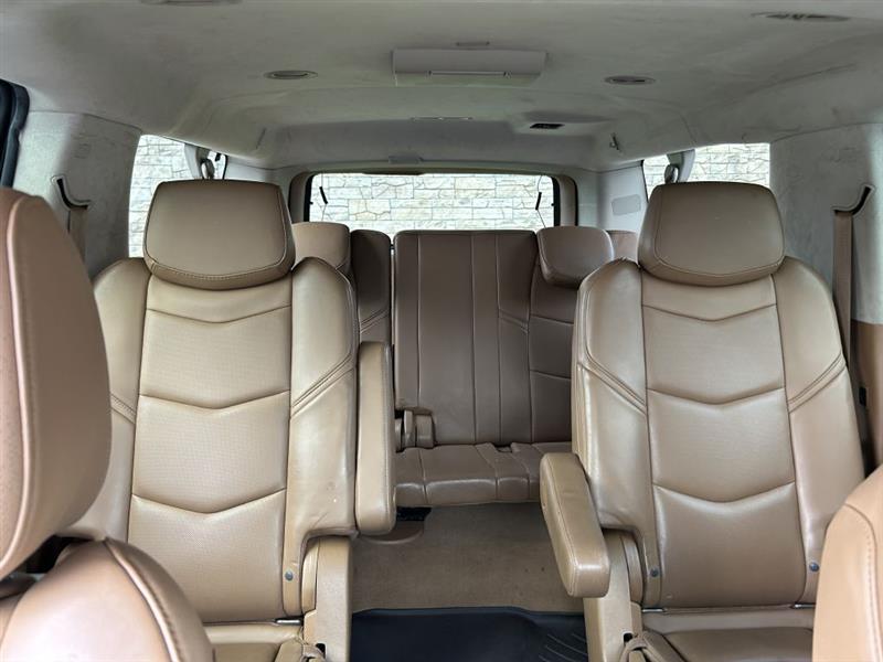 2015 Cadillac Escalade ESV Platinum photo 24
