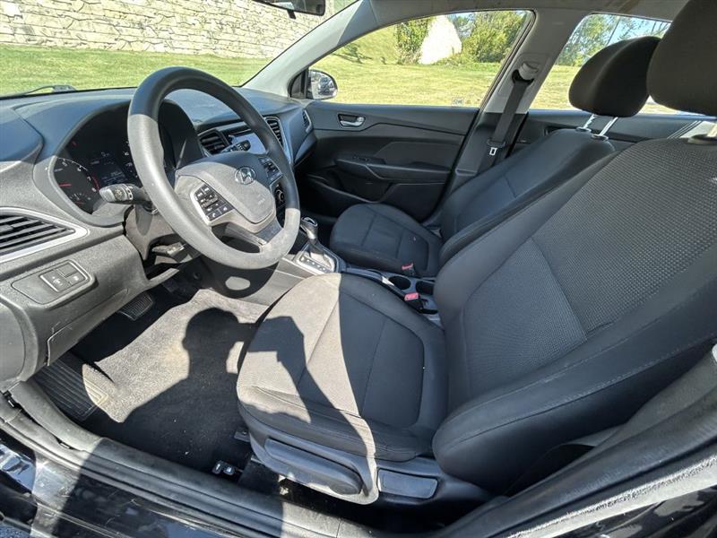 2020 Hyundai Accent SE photo 9