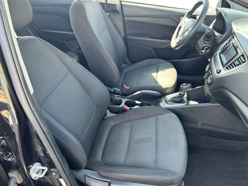 2020 Hyundai Accent SE photo 17
