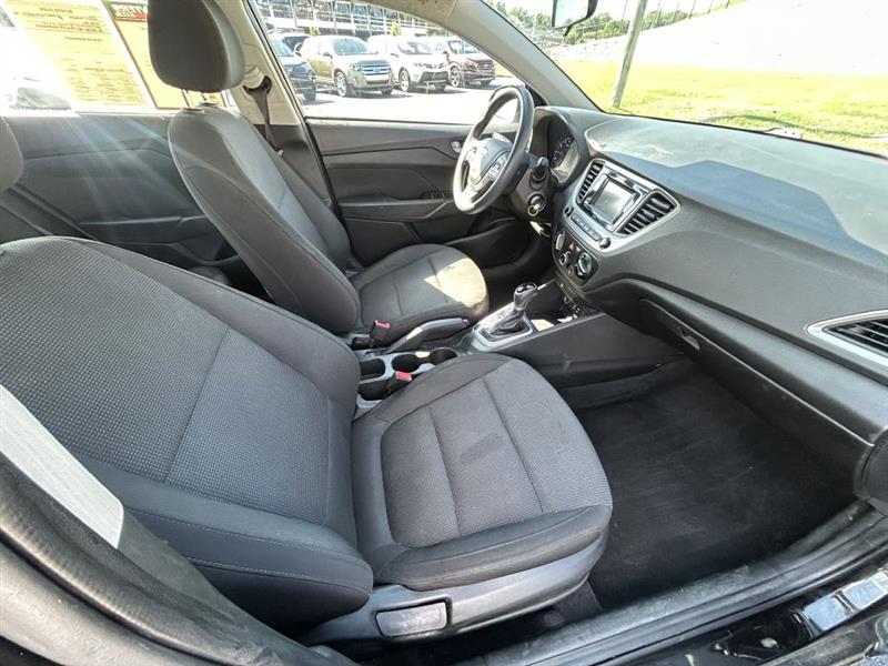 2020 Hyundai Accent SE photo 18