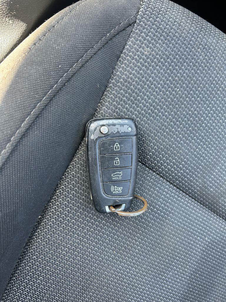 2020 Hyundai Accent SE photo 22