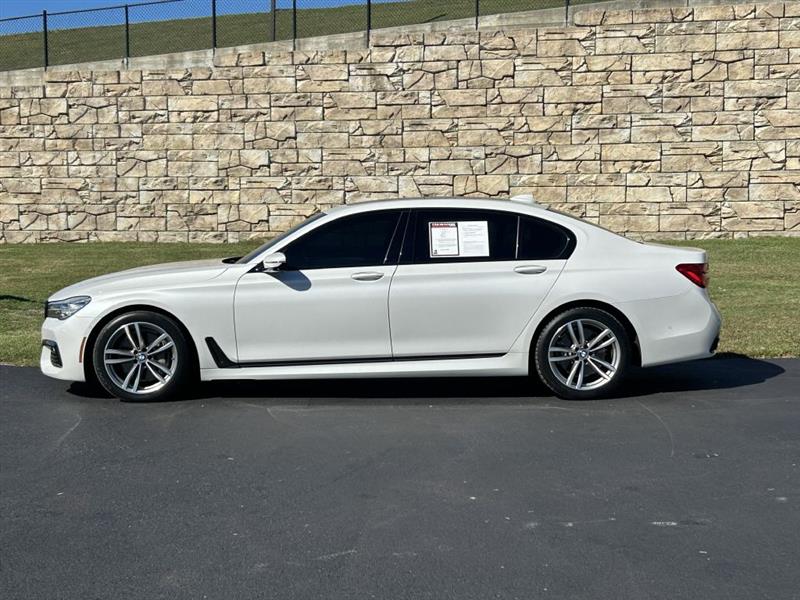 2017 Bmw 740i photo 2