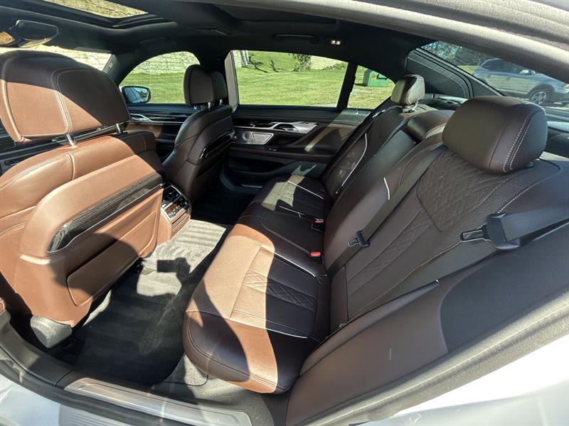 2017 Bmw 740i photo 10