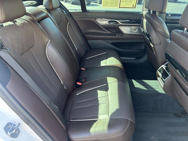 2017 Bmw 740i photo 12
