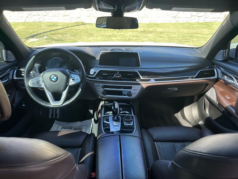 2017 Bmw 740i photo 14