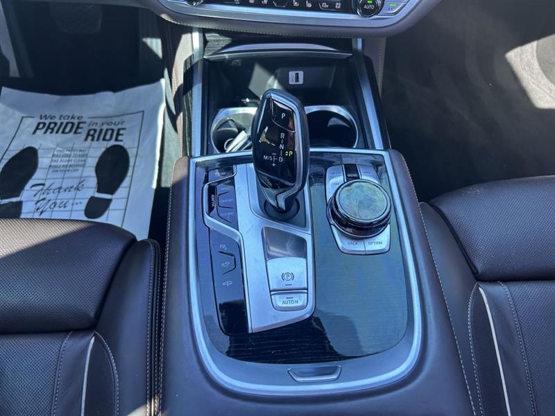 2017 Bmw 740i photo 17