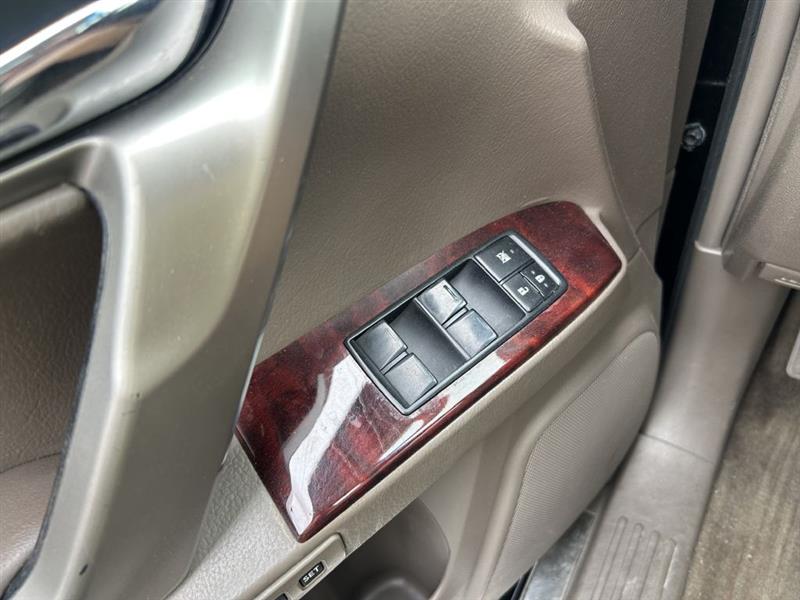 2011 Lexus GX 460 photo 7