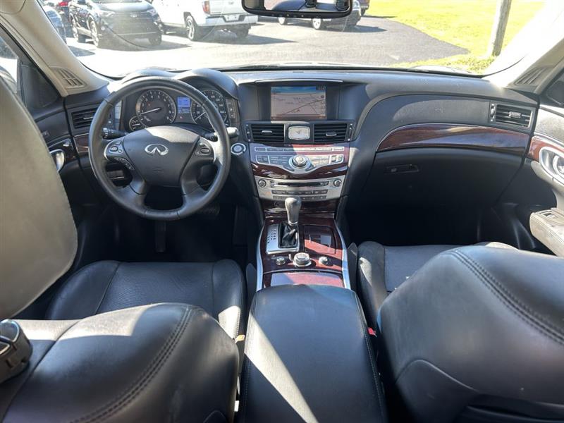 2017 Infiniti Q70 3.7 AWD photo 16