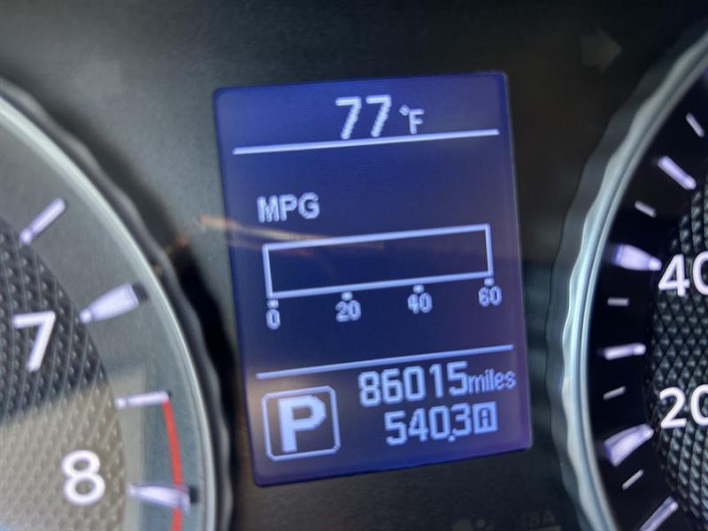 2017 Infiniti Q70 3.7 AWD photo 20