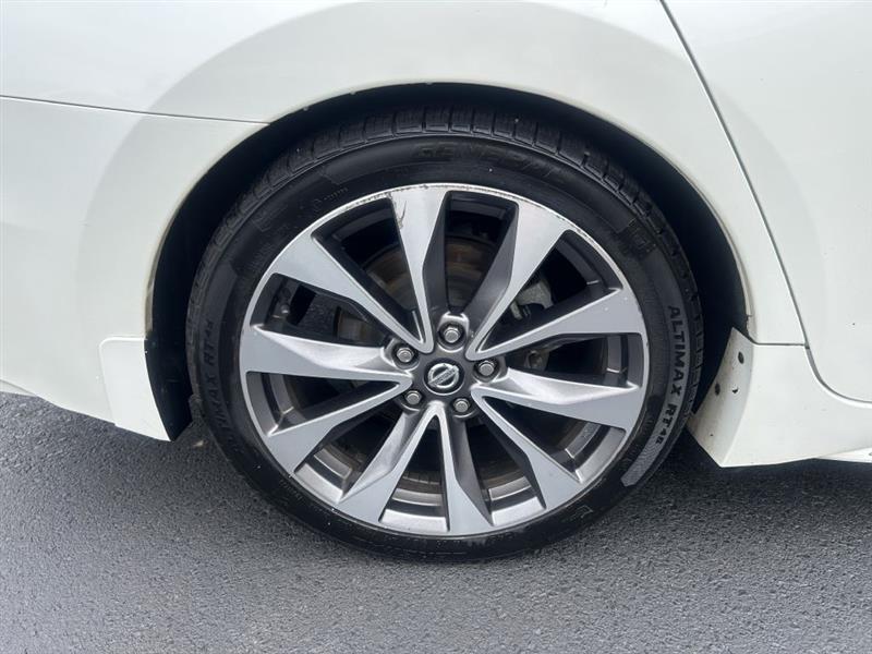 2019 Nissan Maxima Platinum photo 6