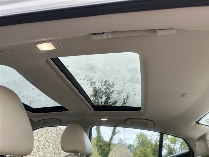 2019 Nissan Maxima Platinum photo 13