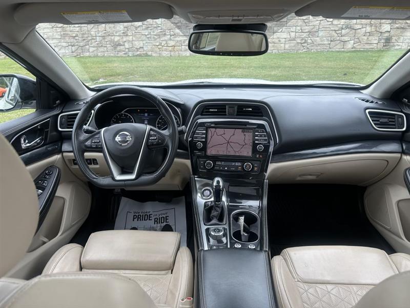 2019 Nissan Maxima Platinum photo 16