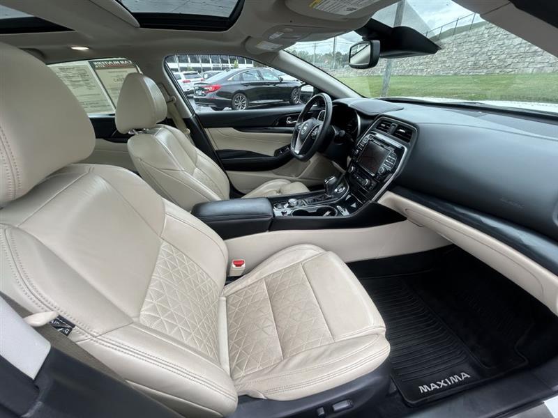 2019 Nissan Maxima Platinum photo 20