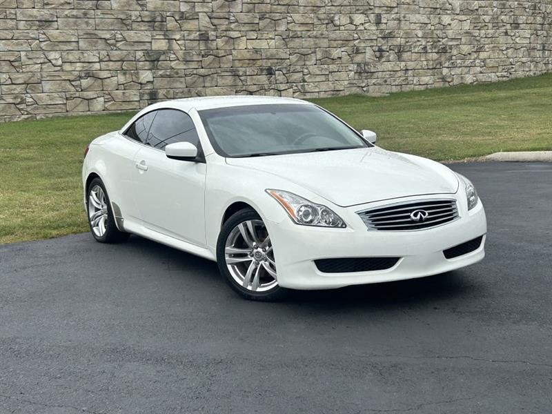 2010 Infiniti G37 photo 2