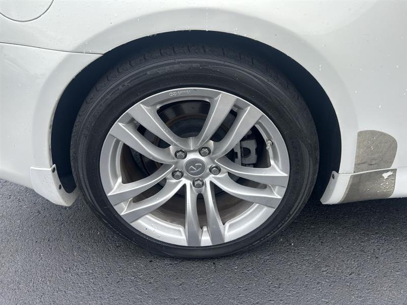 2010 Infiniti G37 photo 9