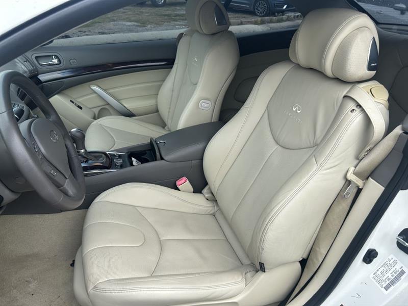2010 Infiniti G37 photo 11