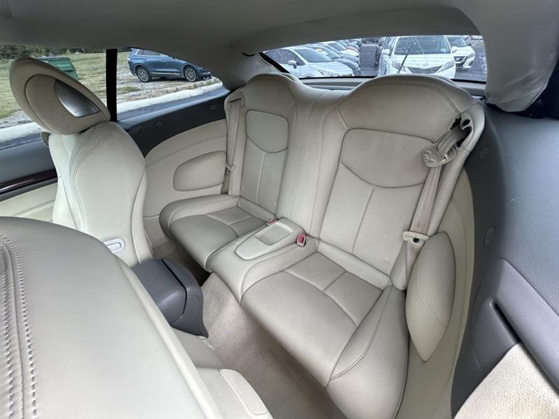 2010 Infiniti G37 photo 13
