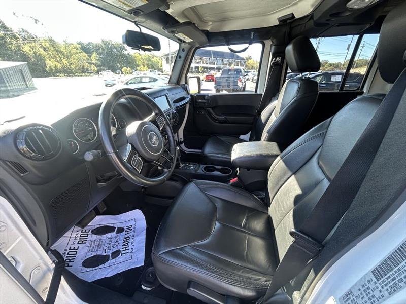 Jeep Wrangler Unlimited Sahara 4WD 2015