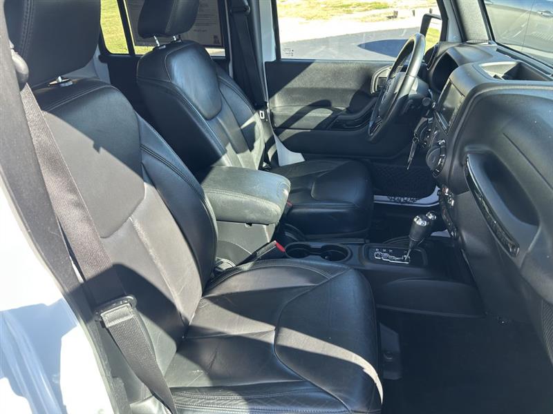 Jeep Wrangler Unlimited Sahara 4WD 2015