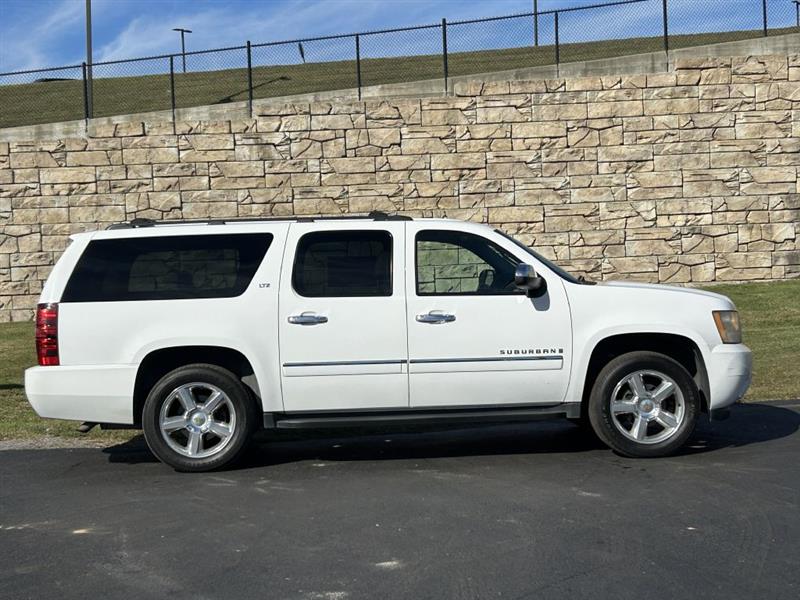 Chevrolet Suburban LTZ 1500 4WD 2009