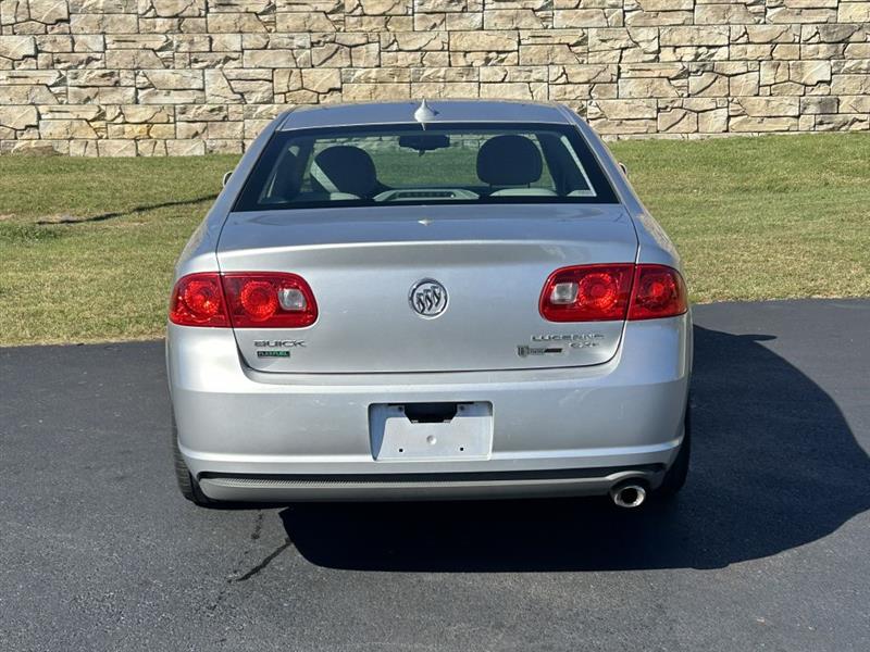Buick Lucerne CXL 2011