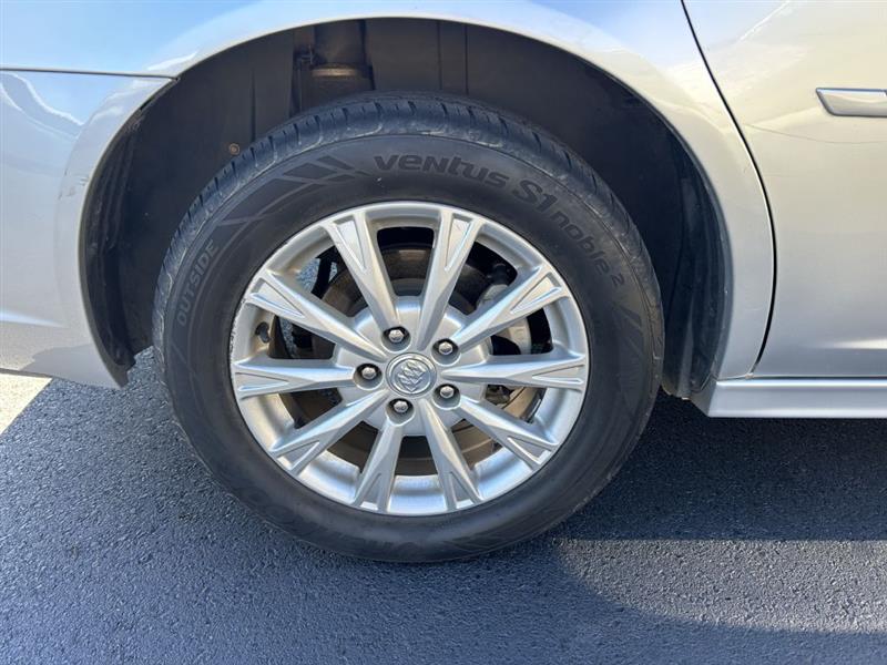 Buick Lucerne CXL 2011