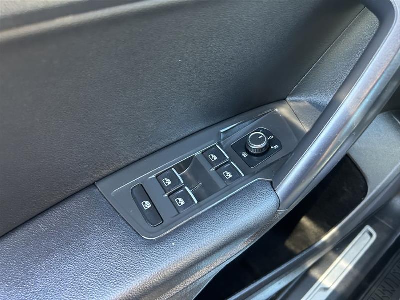 Volkswagen Tiguan SE 2021