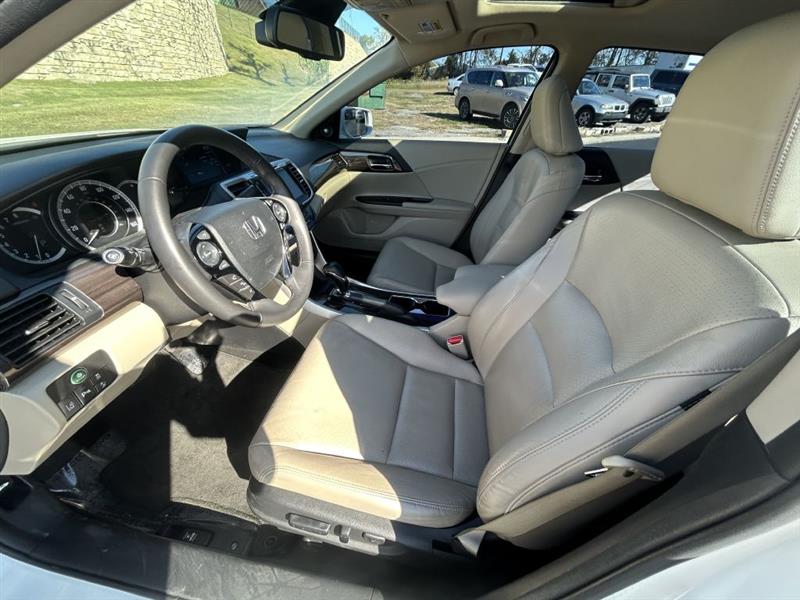 Honda Accord Touring V6 Sedan 6-Spd AT 2017