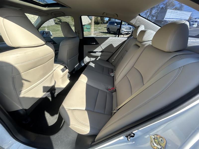 Honda Accord Touring V6 Sedan 6-Spd AT 2017