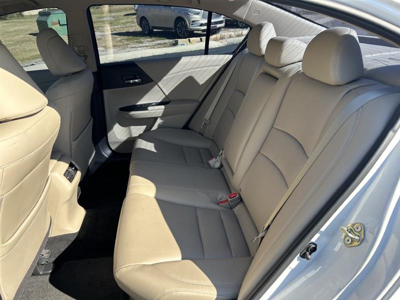 Honda Accord Touring V6 Sedan 6-Spd AT 2017