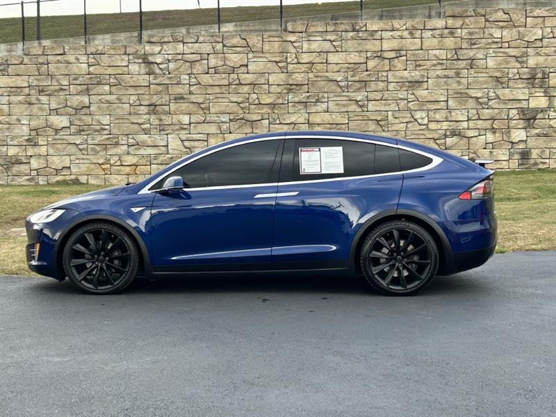 2016 Tesla Model X 90D photo 2