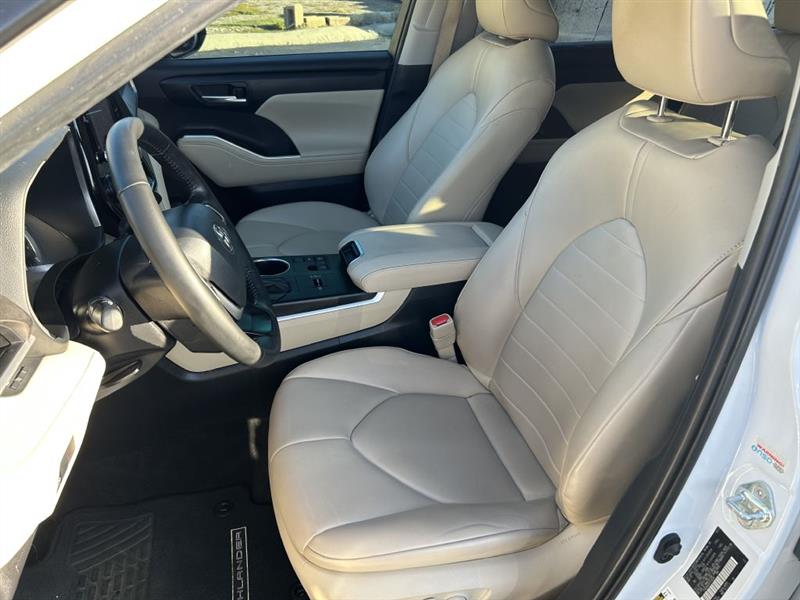 2023 Toyota Highlander Limited Platinum XLE XSE photo 3