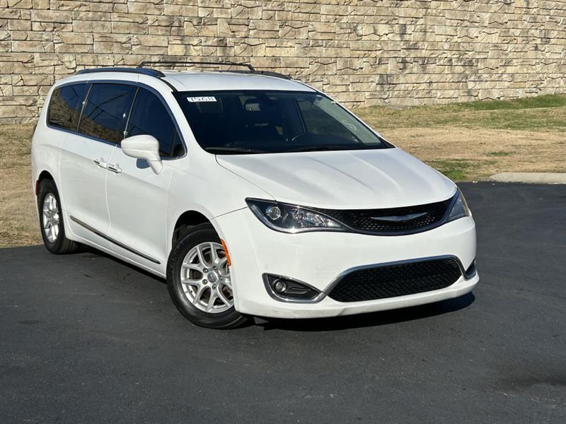2020 Chrysler Pacifica Touring-L
