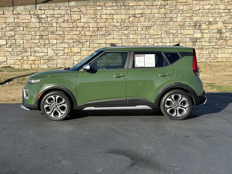 2022 Kia Soul LX S X-Line photo 2