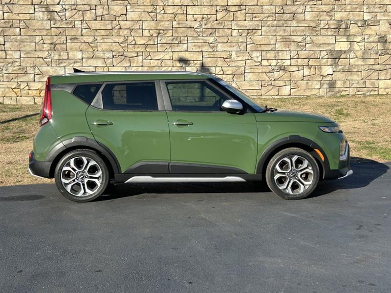 2022 Kia Soul LX S X-Line photo 3