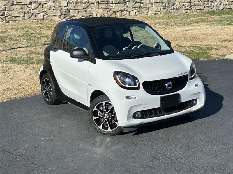 2017 smart fortwo passion's photo