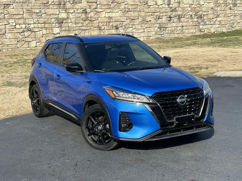 2021 Nissan Kicks SR