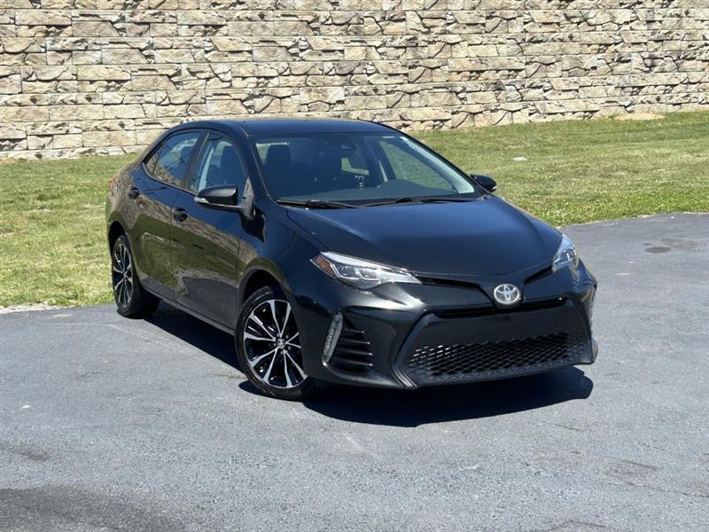 2017 Toyota Corolla SE AT's photo